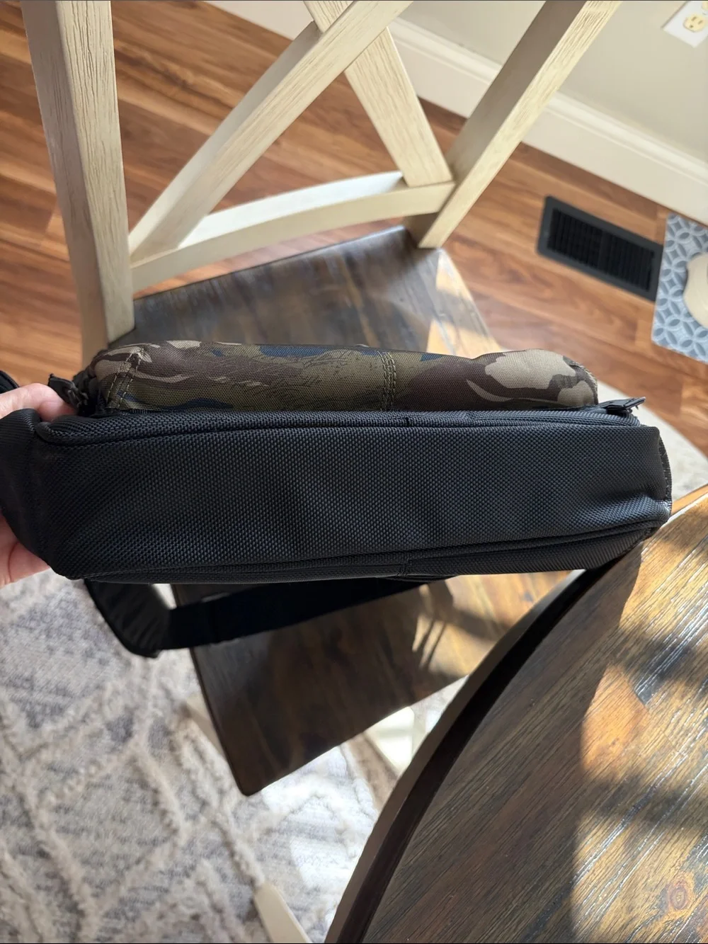 Vintage Oakley Camo Messenger/ Computer Bag Early 2000’s